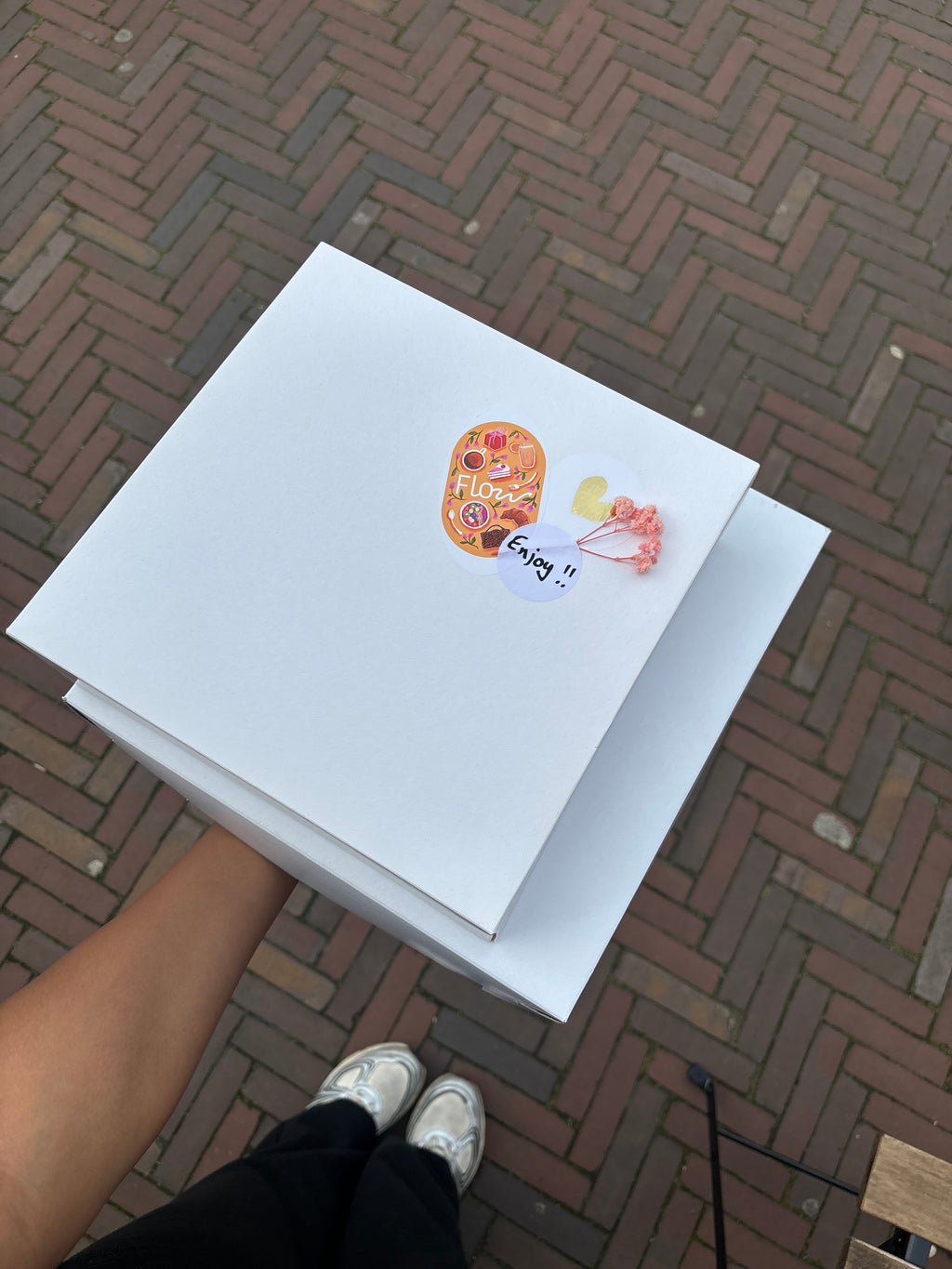 Flow’s Sweetbox – Medium